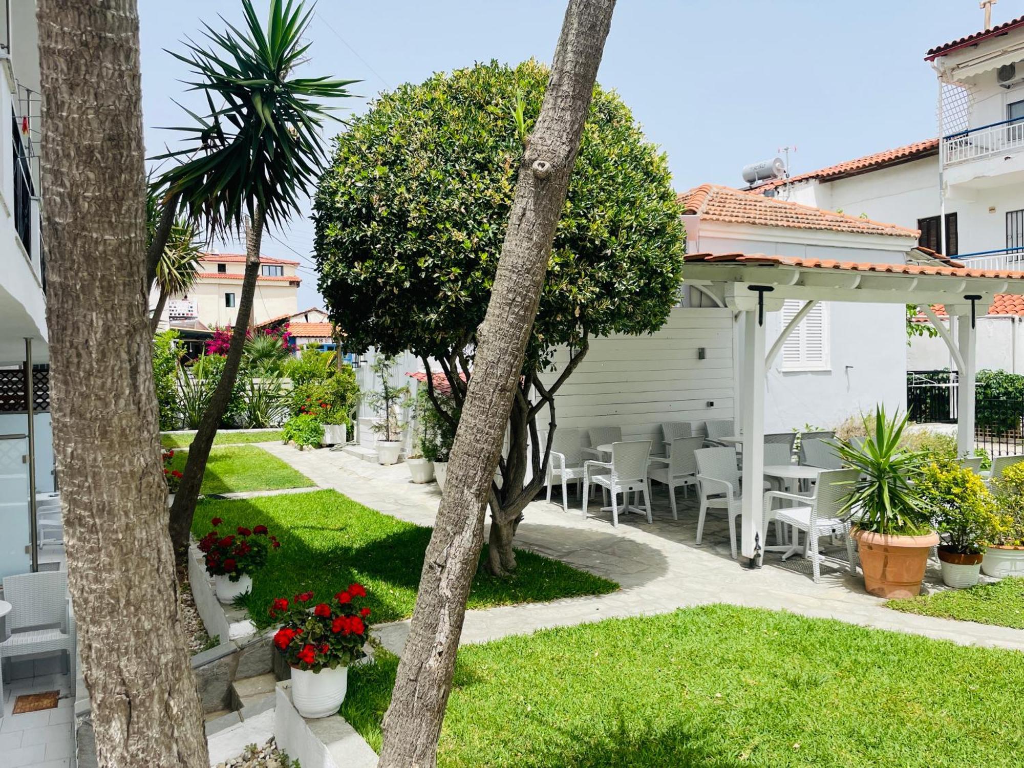 Thalassa Garden Studios Pefkochori Esterno foto