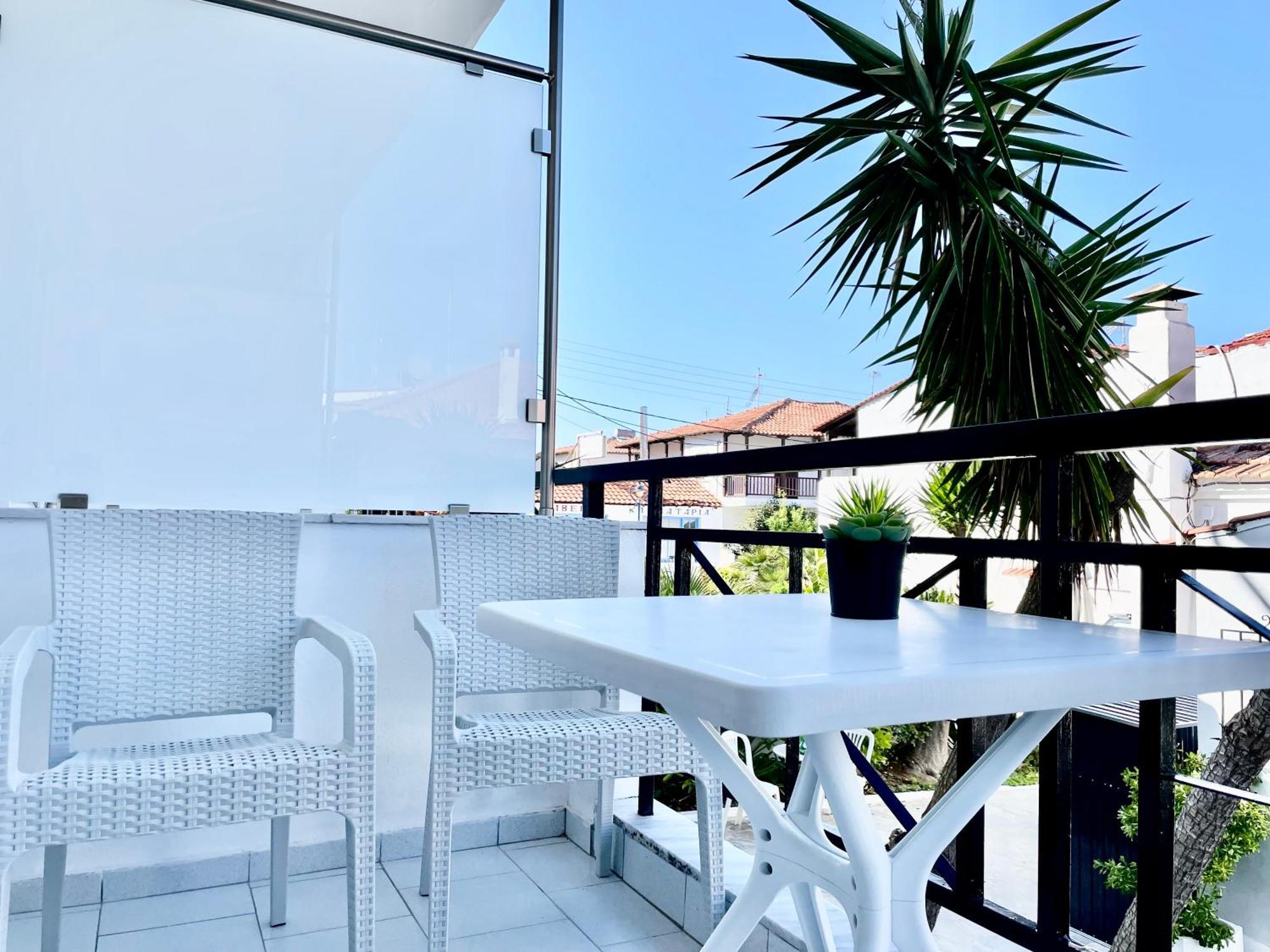 Thalassa Garden Studios Pefkochori Esterno foto